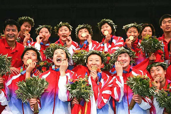 体育竞技：中国女排
